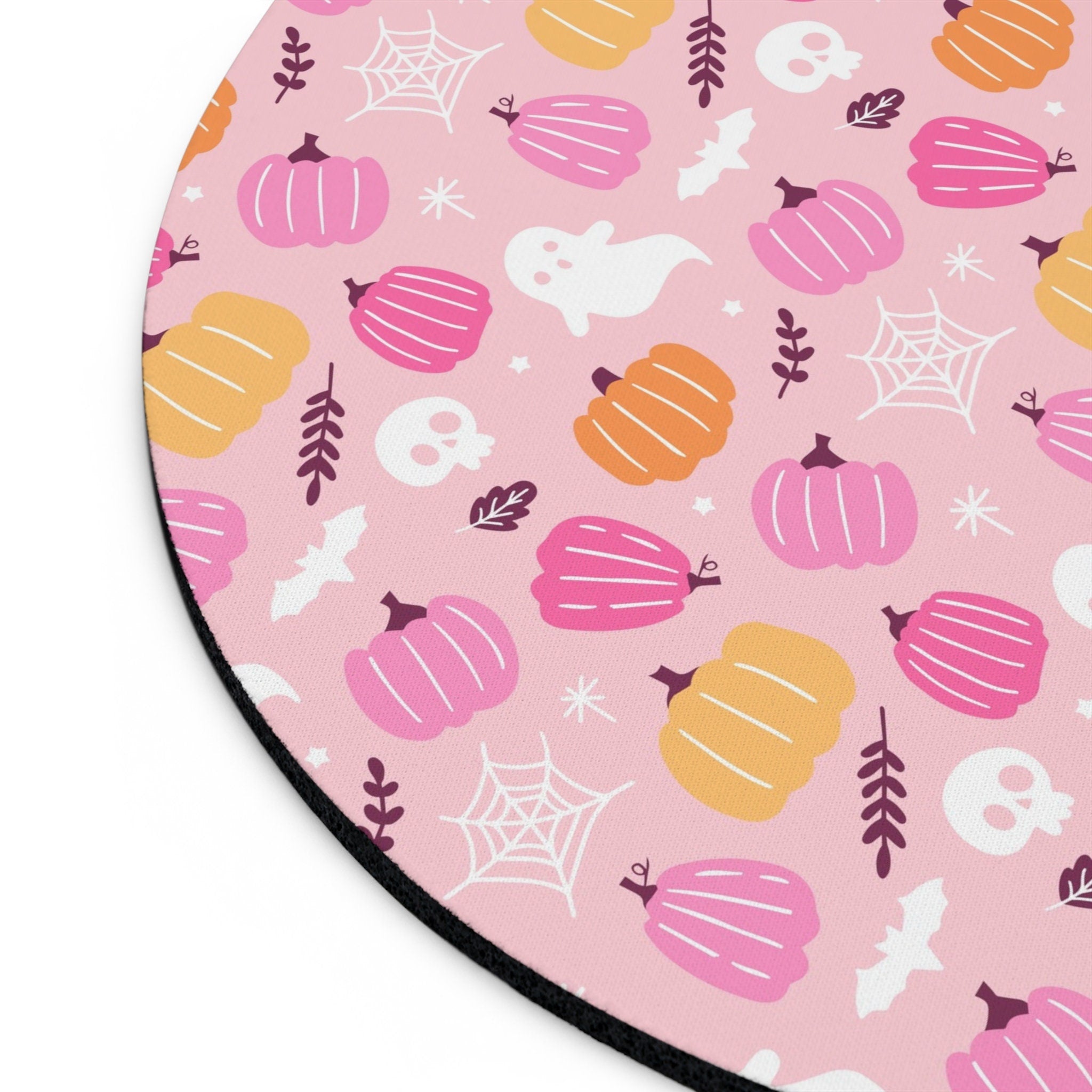 Mouse Pad Round Halloween Ghost Bats Pumpkins - Cute Cartoon Office Desk Accessories - Aesthetic Office Decor - 7x7in Gift for Friend