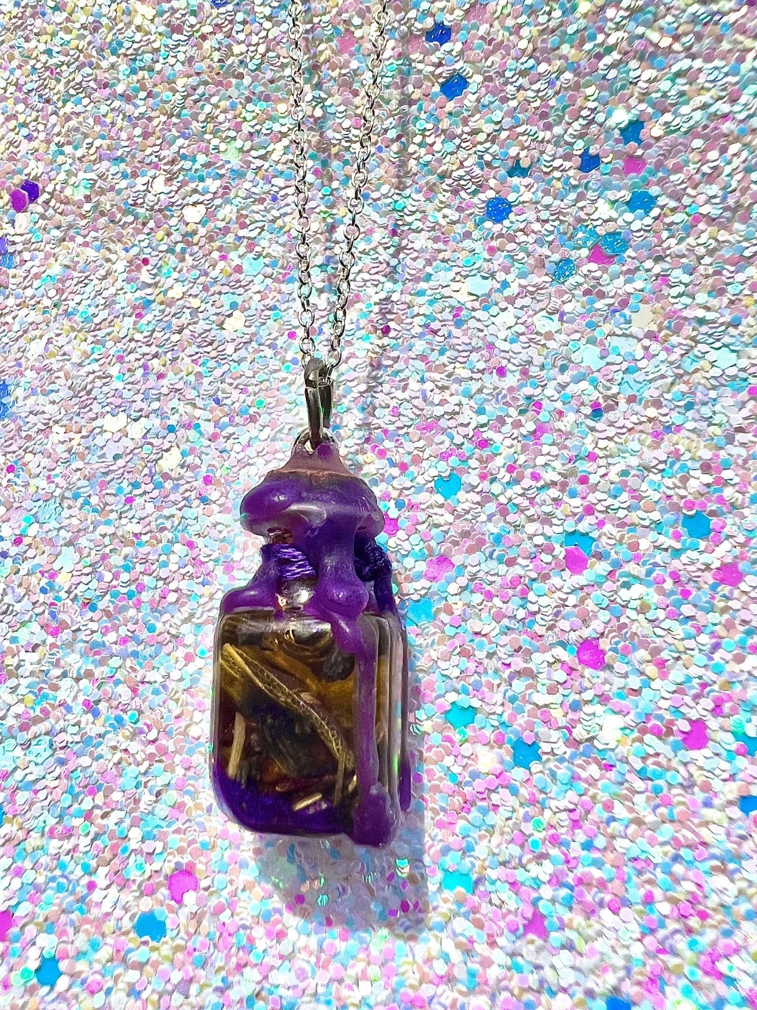 Third Eye Spell Jar Necklace - Psychic Energy - Tarot Reading Divination Oil Clairvoyance - Positive Energy - MysticBluuMoonTarot