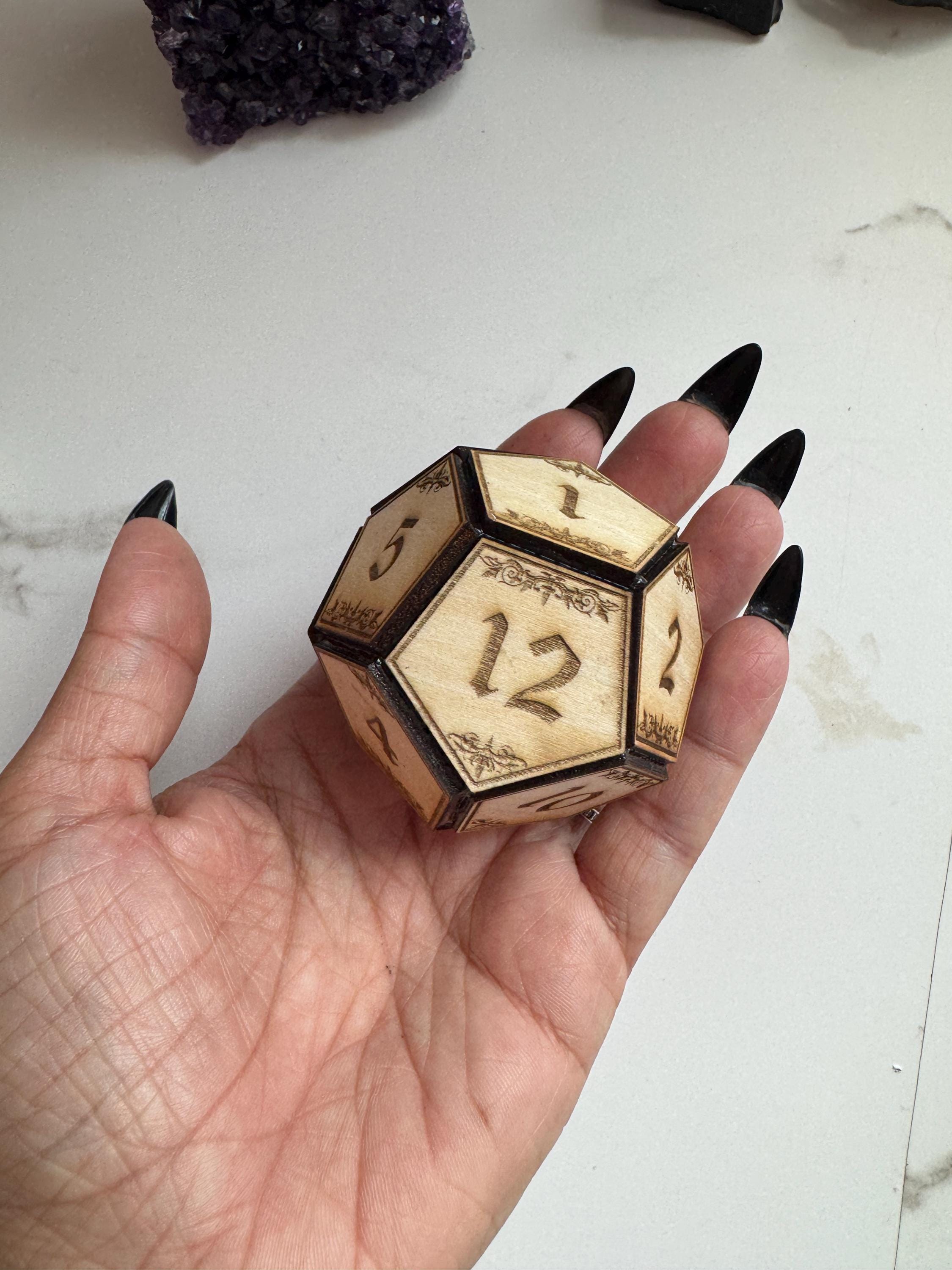 Life Theme Divination Die – Wooden Dice for Tarot-Inspired Readings, Shadow Work & Spiritual Clarity