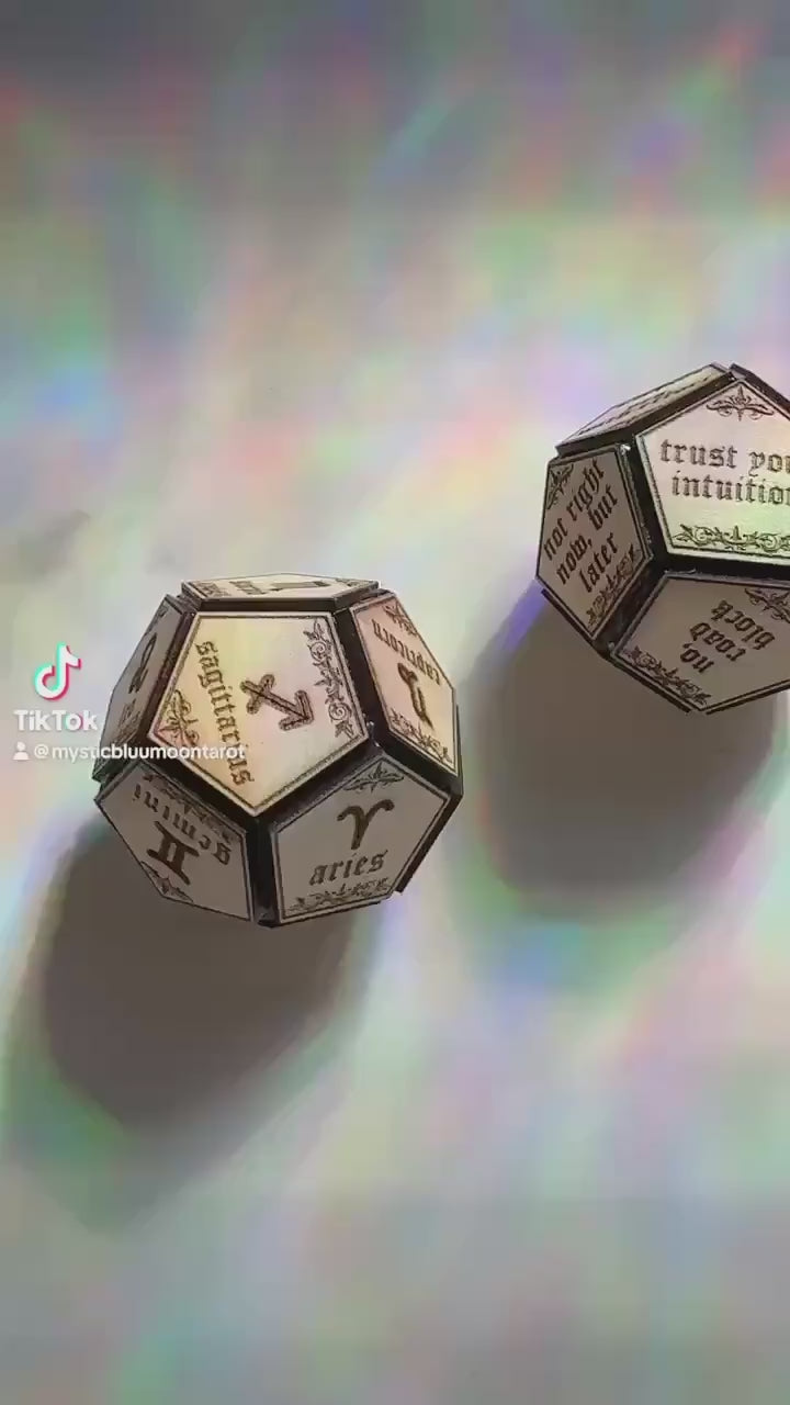 Divination Dice Set: Fortune-Telling Spiritual Tool