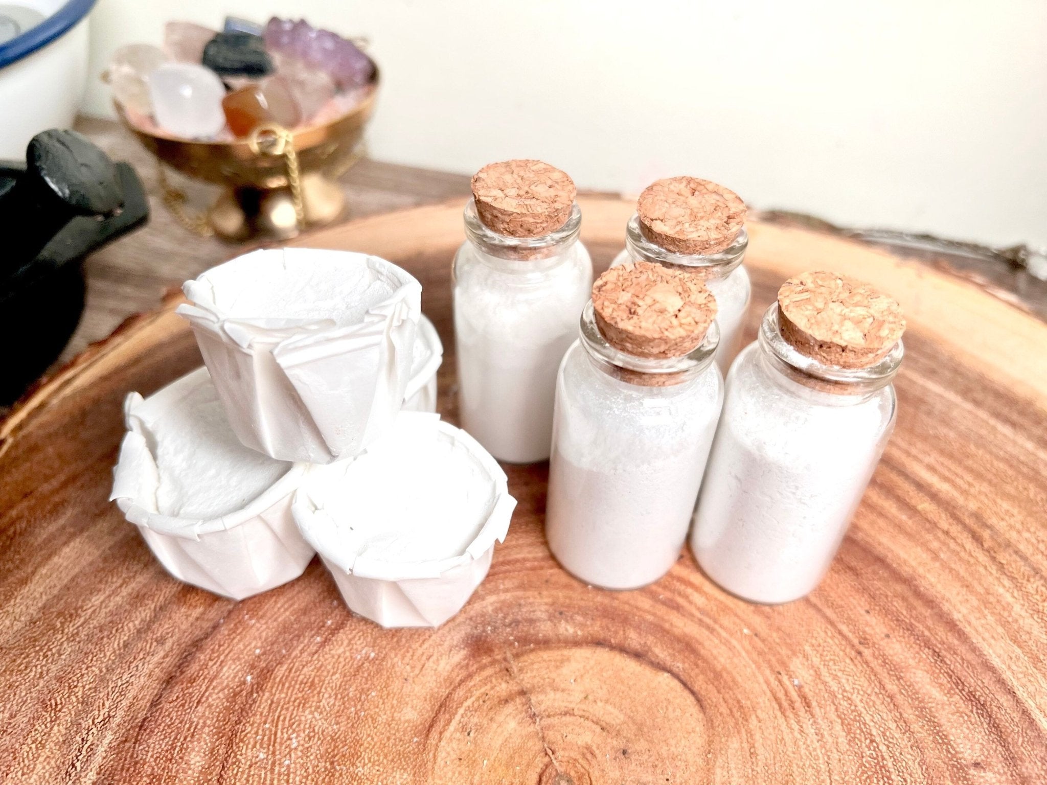 Authentic Cascarilla Powder Corked Vial |Powerful Efun Eggshell Handmade | Santeria Hoodoo | Cleansing Powder Purging Negative Energy - MysticBluuMoonTarot